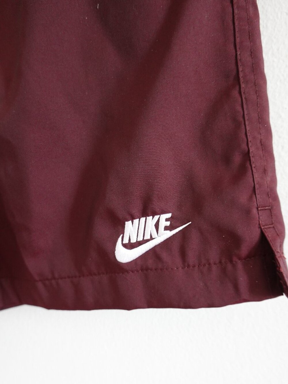 Nike Club Woven Flow Shorts - Burgundy - Picture 2 of 5